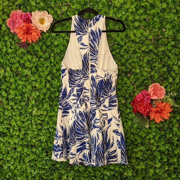 Lulu's white blue floral a-line dress open back M - Picture 2 of 3